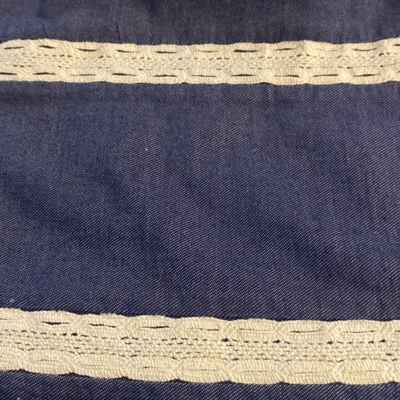 Banana Republic Chambray Denim Pull-on Skirt with Lace Accents Size 6 - Picture 6 of 11